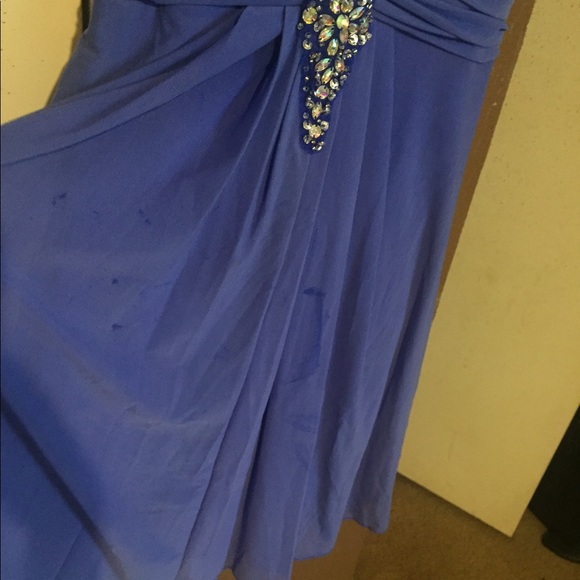 Beautiful homecoming dress! - Picture 4 of 5